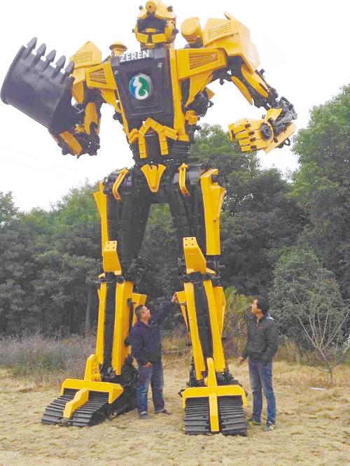 台州惊现6.5米高 变形金刚 全由废旧零件制成