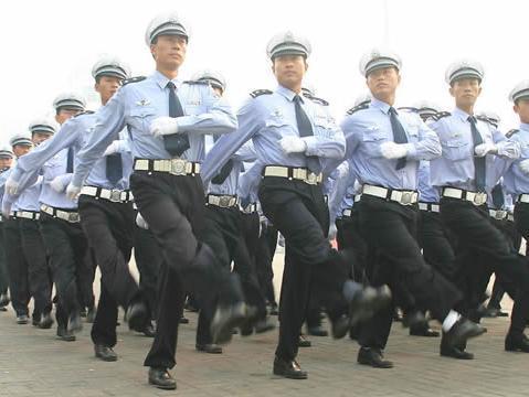 警察学员