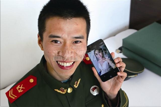 新婚一个月便离开妻子的消防兵 能与家人团圆了