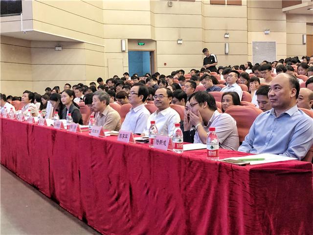 热血先锋无偿献血志愿服务活动盛大举行