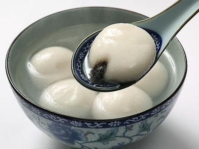 元宵节南北大pk 你家吃元宵还是汤圆?