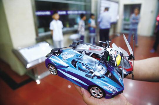 四个“熊孩子”入室偷钱 想要买玩具办“比赛”