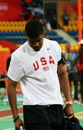 组图:特拉梅尔适应场地 轻松备战剑指冠军