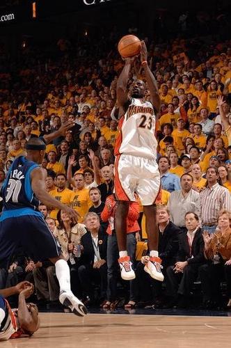 [组图]回顾黑八奇迹 纽约一黑到底小牛成就勇士