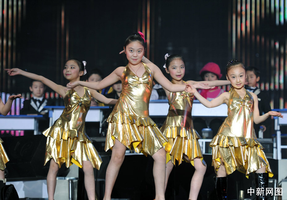 儿童版《nobody》亮相音乐风云榜舞台