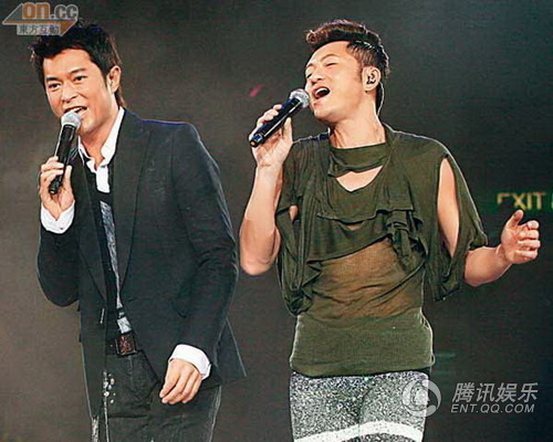 草蜢吻古天乐兴奋全晚 相拥而泣场面感人