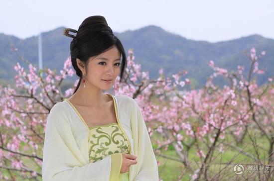 《西游记》曝剧照 安以轩版白骨精太动人