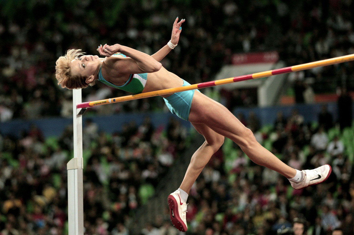 跳高排名_跳高简笔画(3)