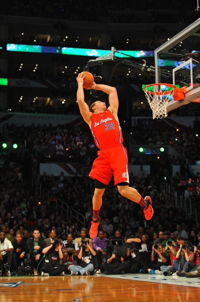 高清:格里芬绝世一扣飞跃汽车 铸就绝世经典