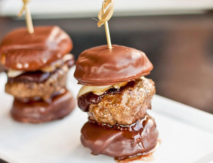 巧克力"汉堡"夹肉丸