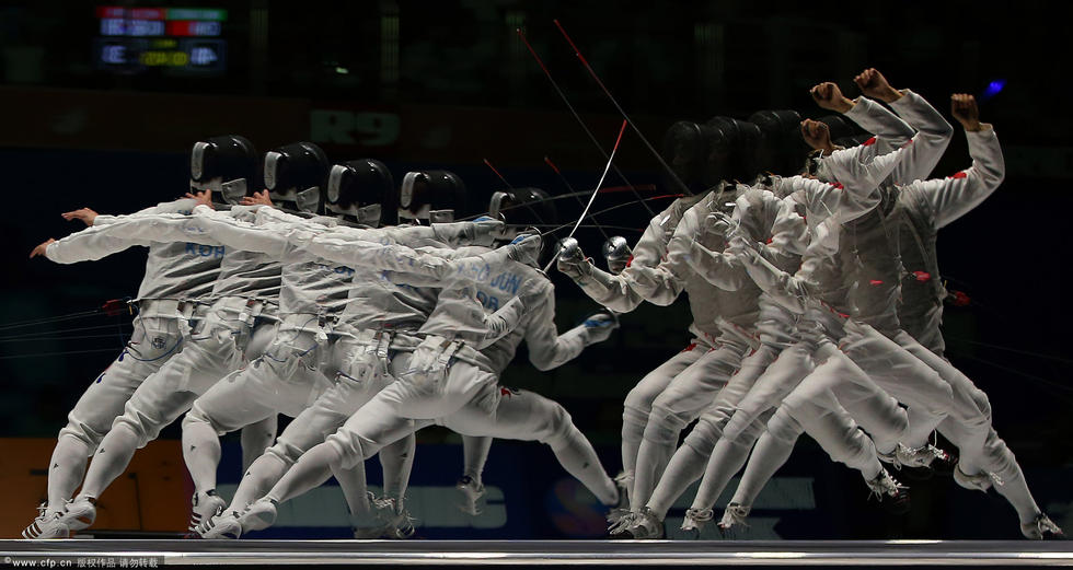 高清男子花剑决赛刀光剑影马剑飞险胜夺冠