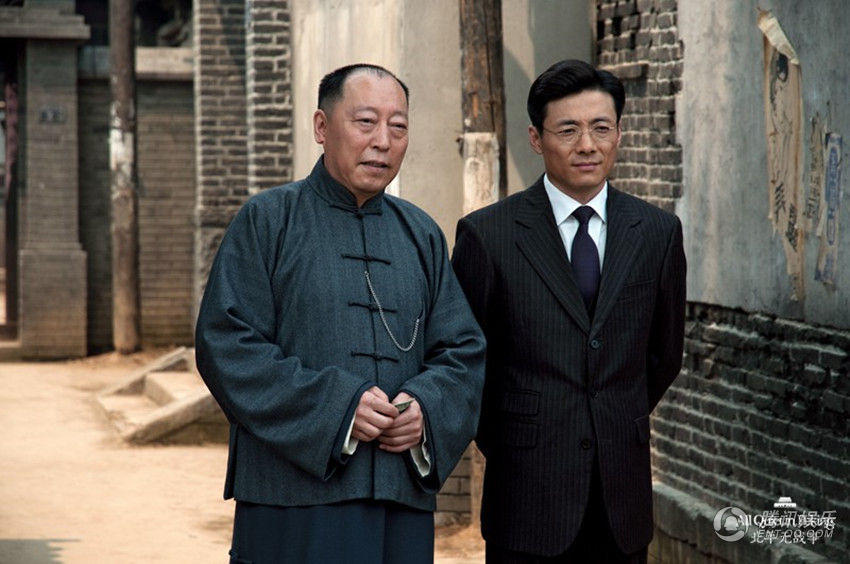 《北平无战事》曝"民国男色"剧照 李晨露真容