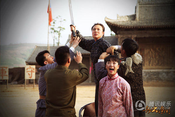 《兵出潼关》热播 谷智鑫大刀向鬼子头上砍去