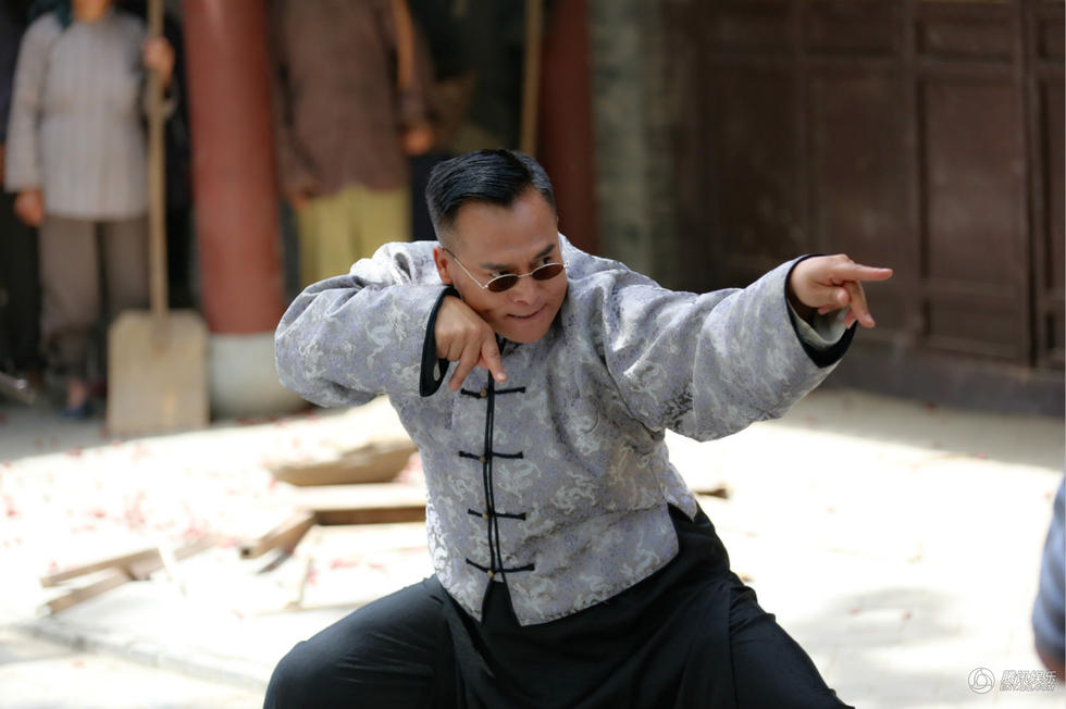 大刀记曝光连环画海报40年后再谱刀客传奇