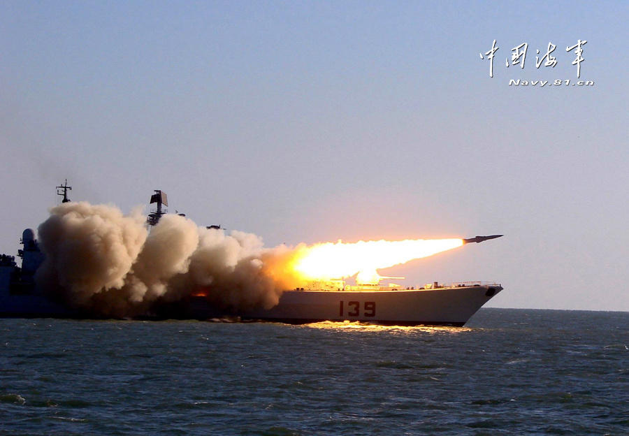 走向深蓝 新中国海军66年华丽转身一
