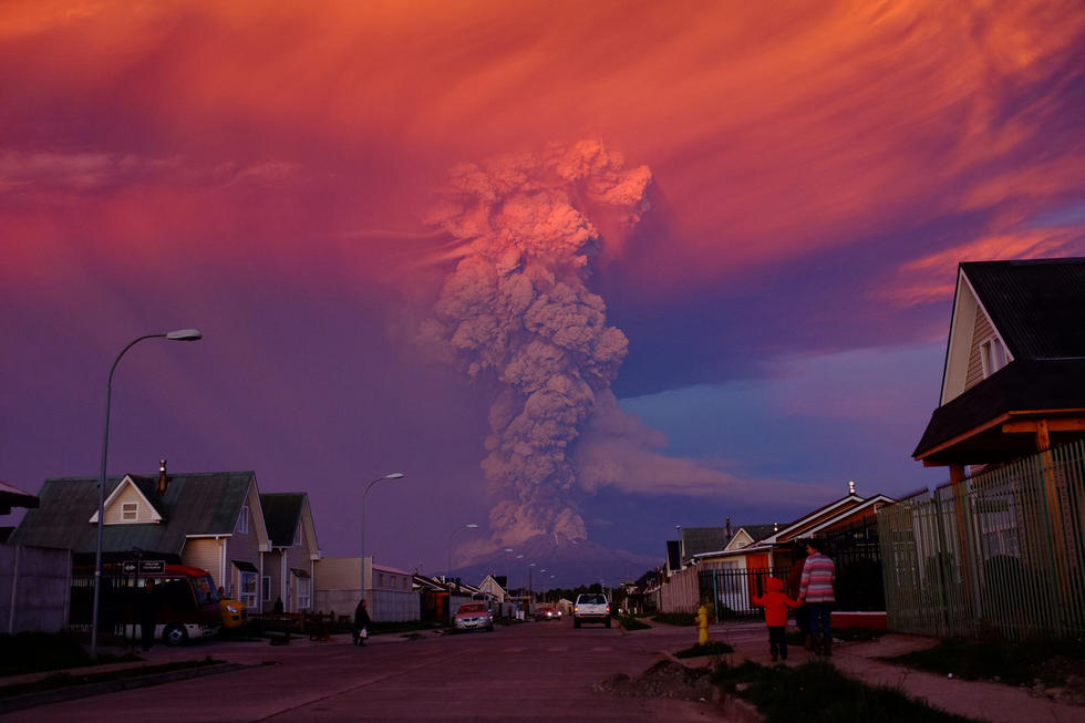 【轉載】智利卡爾布科火山噴發 火山灰高達20公里