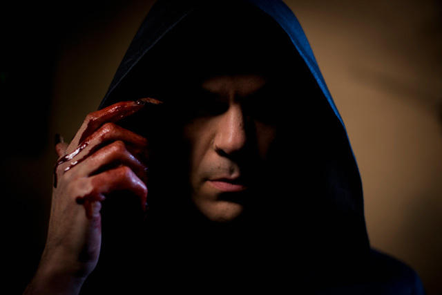 屠魔战士定档5月29日先导海报震撼来袭