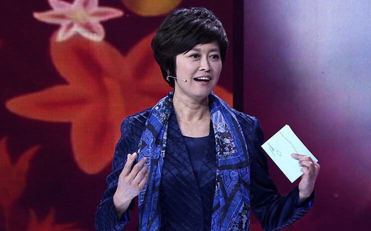 60岁敬一丹最后一次主持画面曝光 今日正式退休