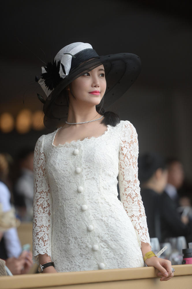 【上海】马术冠军赛 女宾礼帽成亮点