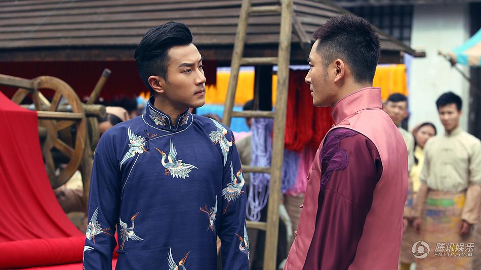 《彩虹男人》曝人物特辑 郑爽卖萌揪刘恺威耳朵