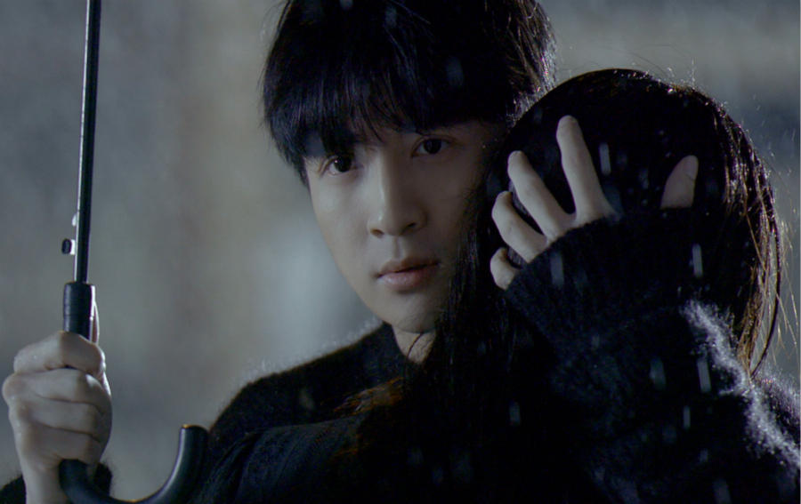 薛之谦绅士mv与裴涩琪上演跨国湿身恋