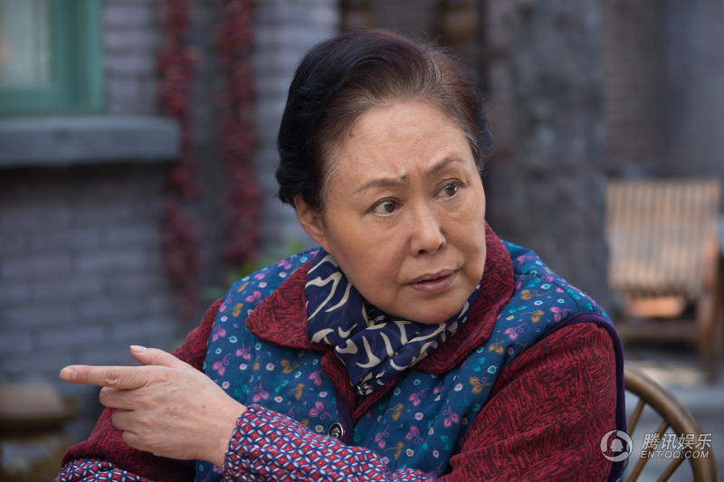 《二婶》开播 斯琴高娃黄曼合作上演中国好婆媳