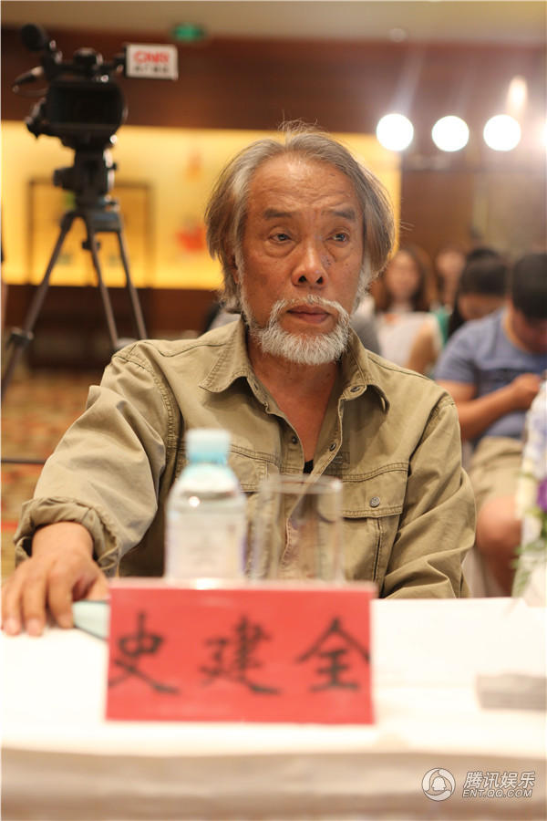 专家探讨影视碰撞与融合 直言影视剧面临啃老困境