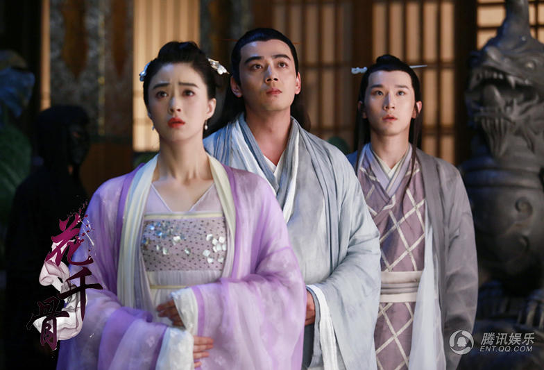 《花千骨》"上仙"蒋欣剧照 嘟嘴甜笑卖萌不止