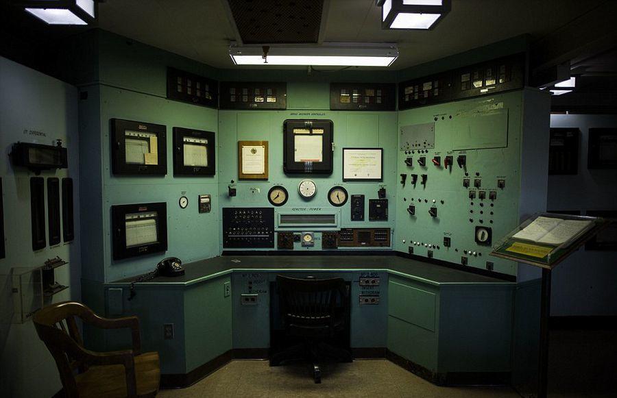 核弹发射控制室