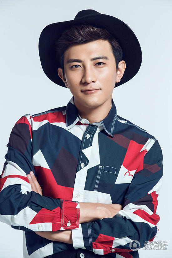 大左运动系写真曝光 变邻家男孩阳光出镜