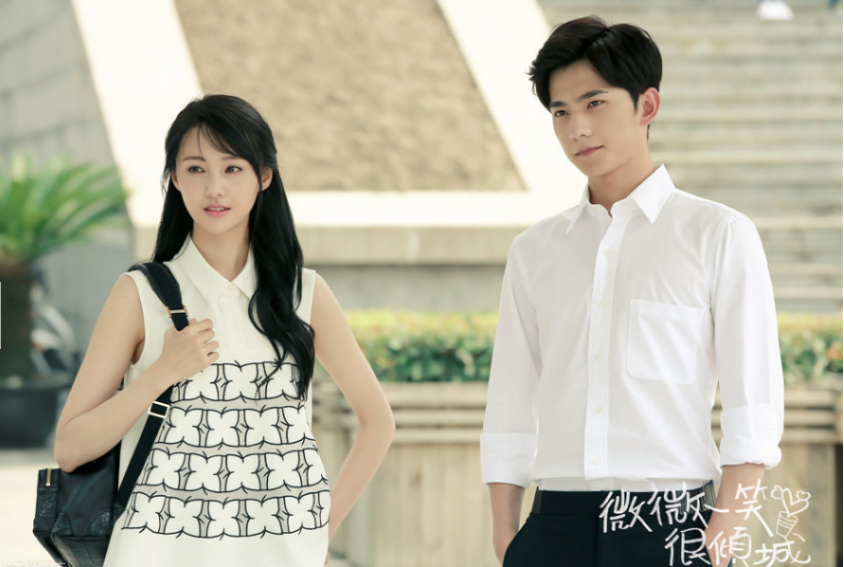 郑爽杨洋清纯学生造型嫩出水 成最养眼cp