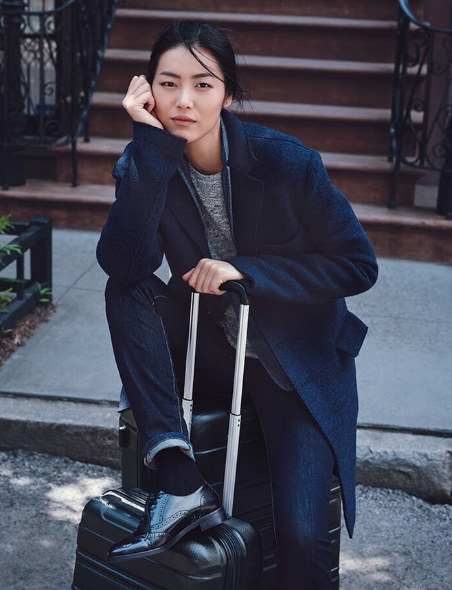 刘雯最新秋冬大片曝光 知性俏皮造型百变