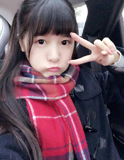 "星女郎"徐娇微博晒蓝色清新写真