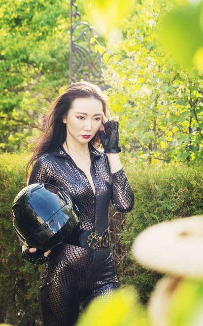 新锐导演姬祥执导,杨雅林之(原名杨镜儒),郭金杰,童振军主演的魔幻