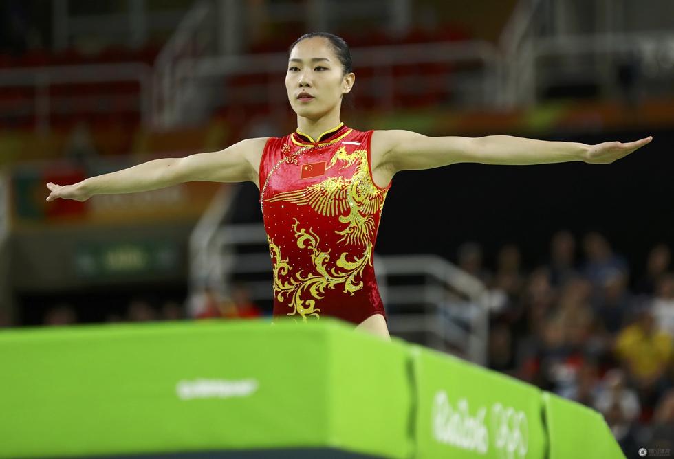 女子蹦床李丹摘铜