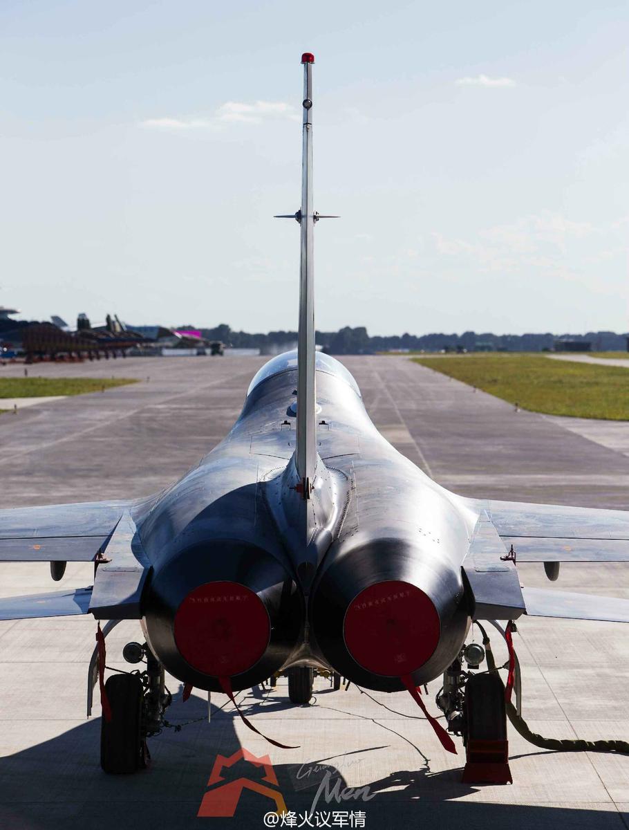 【转载】空军版jl10高教机高调曝光 它将培训歼20飞行员