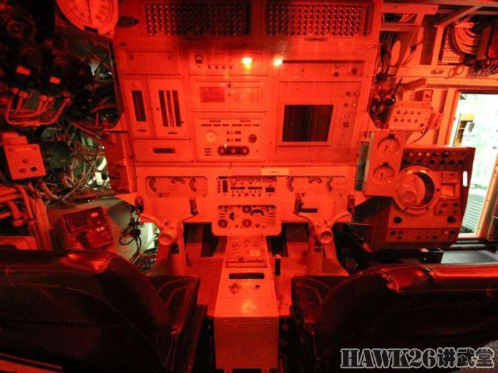 组图揭秘法国战略核潜艇内部军官住舱装饰豪华