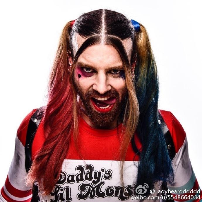 胡子大叔万圣节cos:这个哈莉厉害了!