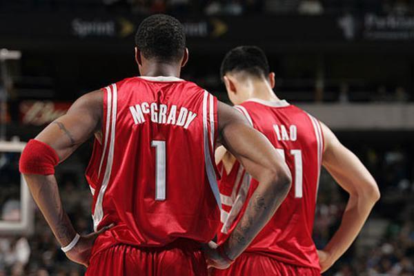 nba十大假新闻:浓眉竟是基佬 科比105个情妇