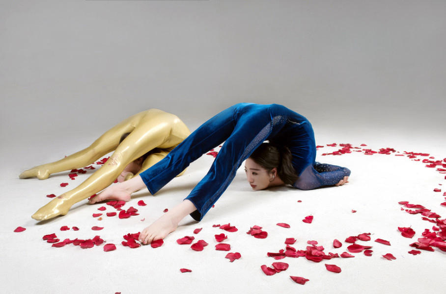 柔术姐妹花双美争艳 两国柔术美女义结金兰