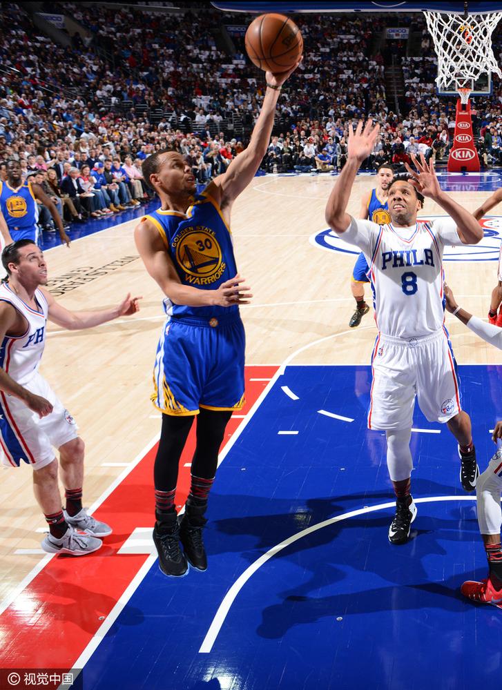 阿杜复出278勇士胜76人库里三分11中0创纪录