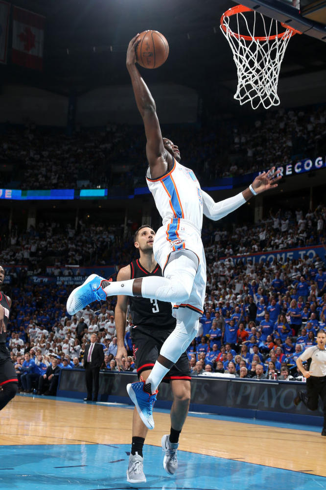 组图火箭憾负雷霆韦少妙传奥拉迪波残暴劈扣