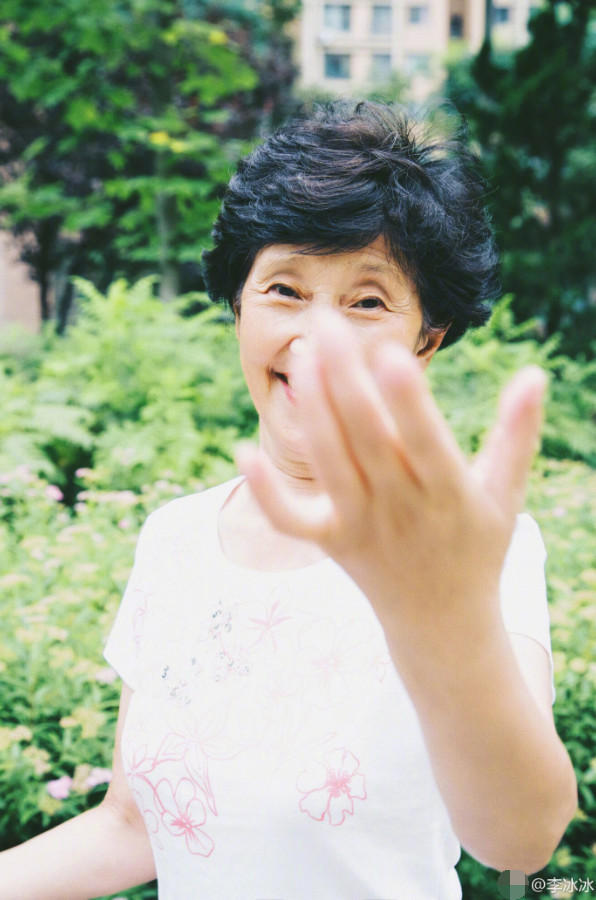 明星"晒妈大赛"哪句话感动到你?