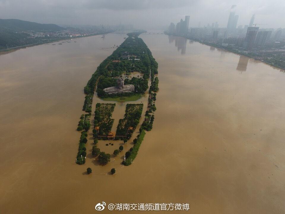 长沙"告急":橘子洲被洪水贯穿