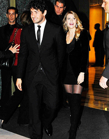 组图:芭芭拉帕托出席活动 短裙黑丝性感亮相