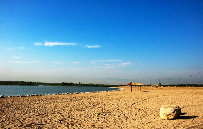 实测西安周边小马尔代夫 水清沙白椰风林立