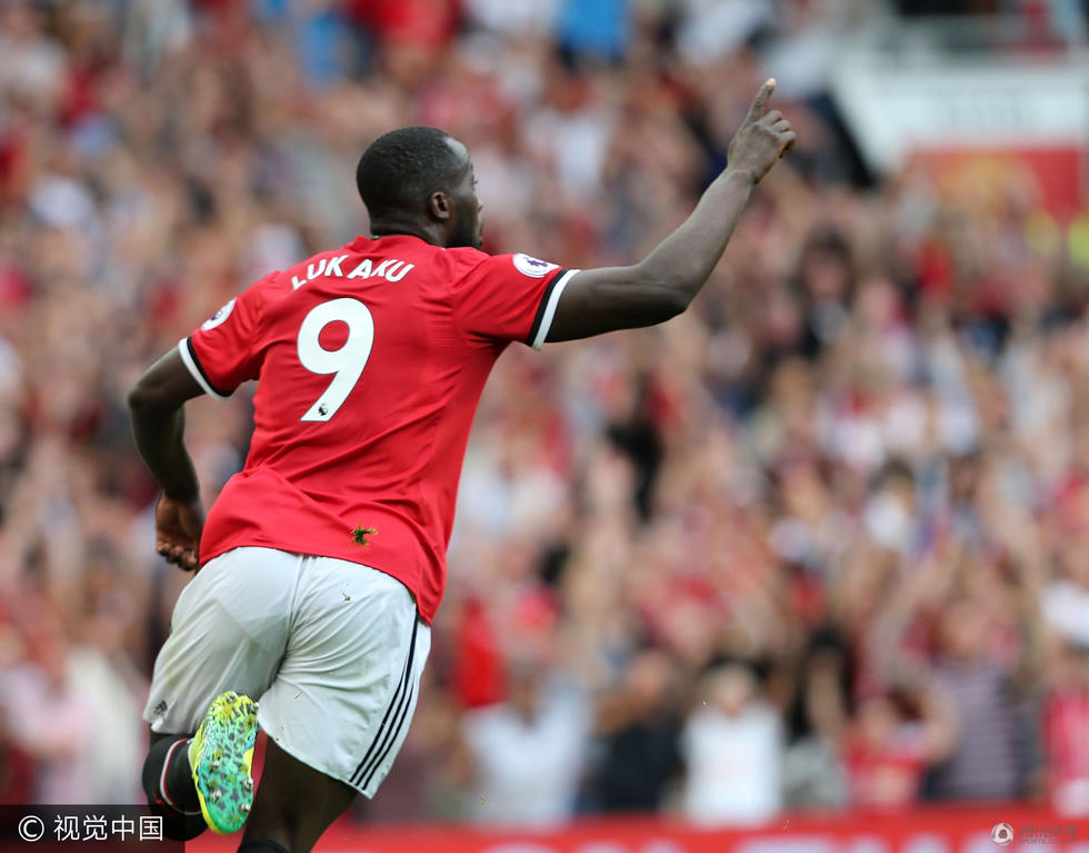 高清:卢卡库双响秀曼联队徽 小豌豆梦剧场祈祷