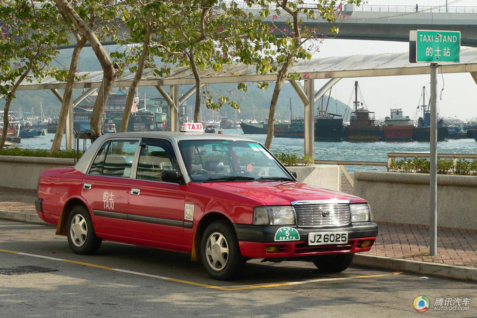 广州皇冠出租车图片