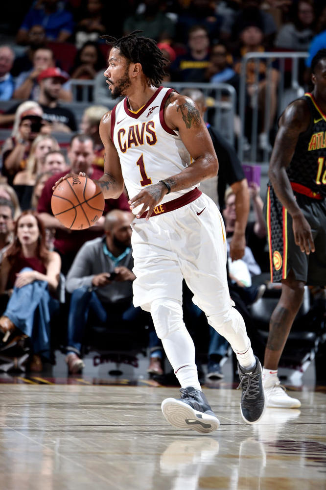 组图骑士不敌老鹰韦德倒地救球罗斯持球强突