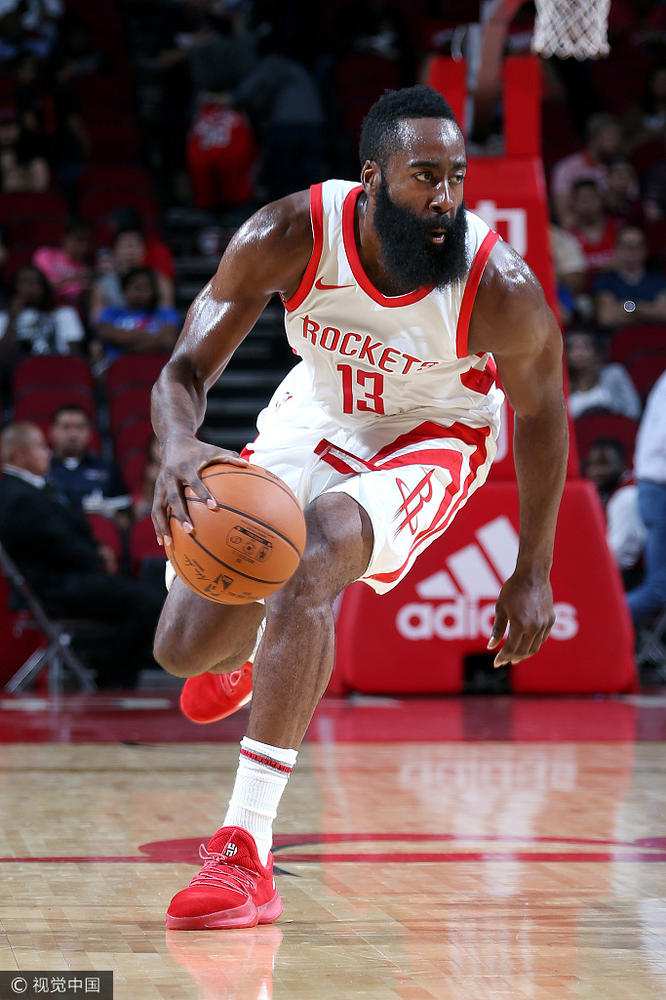 组图火箭大胜上海周琦接哈登传球扣篮得手